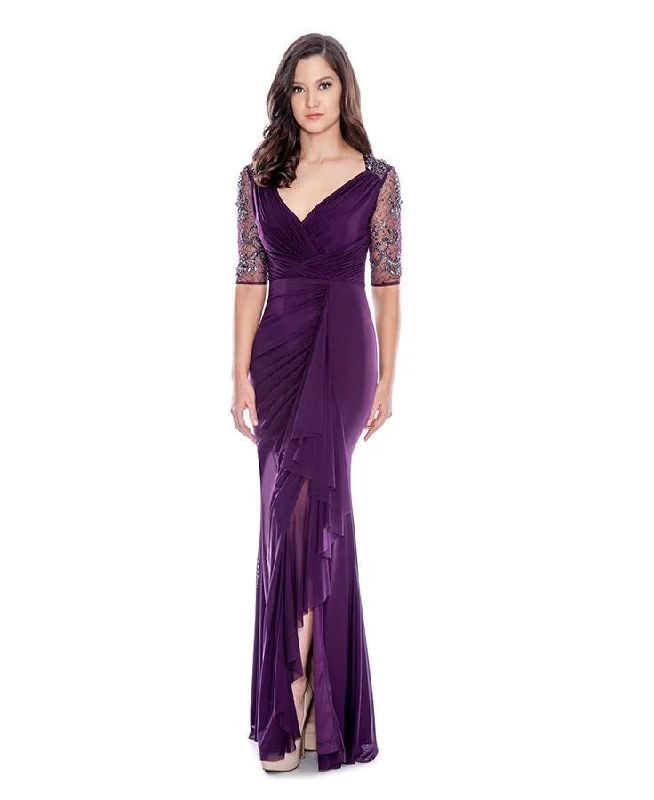 Decode 1.8 - 183213SC V Neck Side Draped Ruched Gown